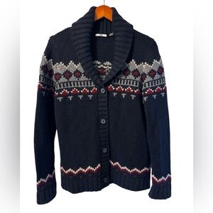 Uniqlo Blue and Red Patterned Men's Sweater